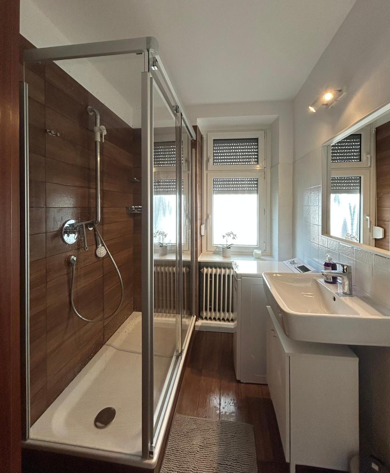Lage & Komfort In - Naehe Neckarpark Apartment *